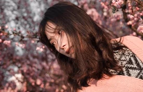 你知道嗎？女生身上的這些地方一碰，她們就會立刻敏感起來