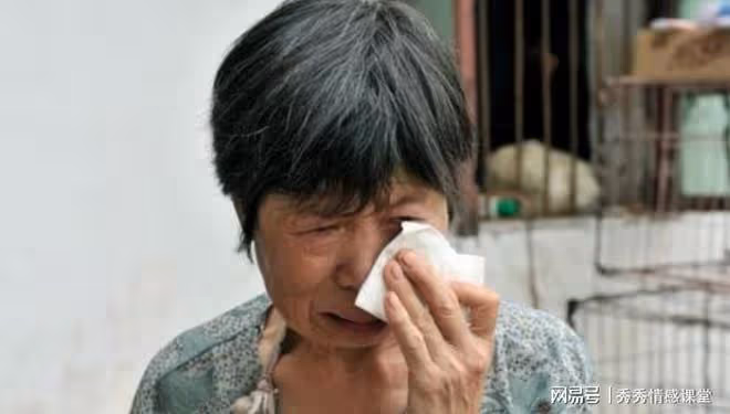 3年前鄰居找我借了8萬，如今她丈夫意外去世，她兒子還了我16萬