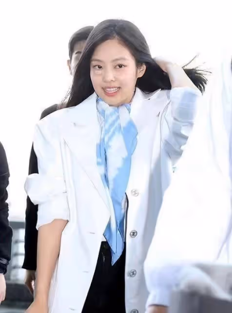 韓媒太真實!Jennie「破相」照不修就放出來,講真是有些「丑」