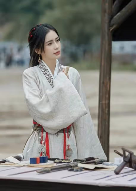 楊穎的古裝造型又出圈了!34歲堪比20歲!顏值真的頂!
