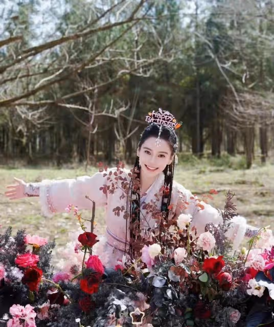 楊穎的古裝造型又出圈了!34歲堪比20歲!顏值真的頂!