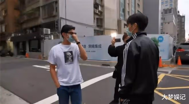 修杰楷慶40歲生日KTV被打,賈靜雯凌晨曝蹤跡:第一次趕晚間航班