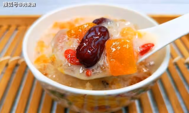 50歲以上女性,多吃這3種食物,補身體養元氣,滋陰養顏,氣色好