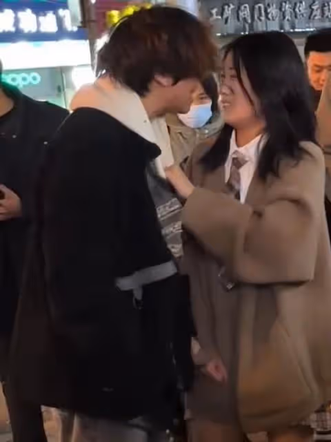 山東:男友指責女友不忠誠,「陪別人喝酒,還去別人家裡過夜」