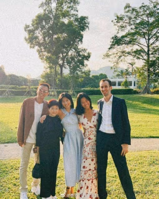 TVB老戲骨女兒曬吻照認愛!老爸曾憂囡囡嫁不出公開招婿