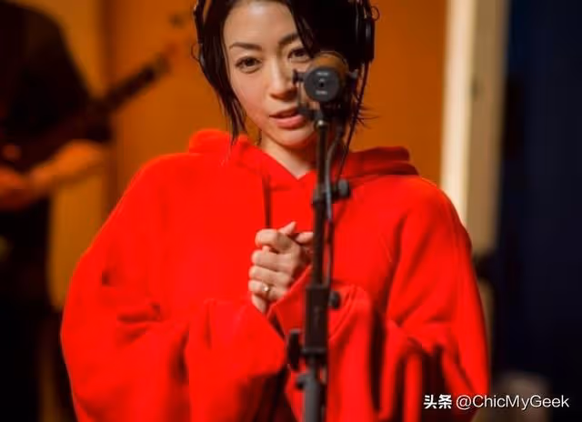 41歲平成歌姬宇多田光復出，兩度離婚後自認是非二元性別者！