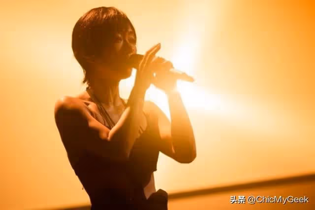 41歲平成歌姬宇多田光復出，兩度離婚後自認是非二元性別者！