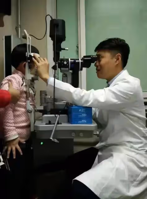 陶勇與蔡磊心心相惜,拿不起刀的世界一流醫生,換種方式繼續救人