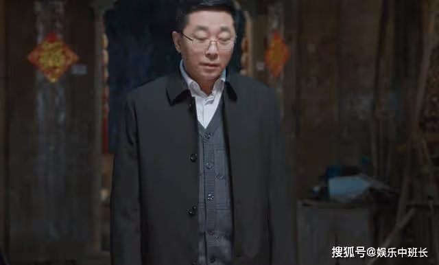 《江河日上》嚴哲演技大爆發!一碗面的怒吼,差點要了村領導的小命