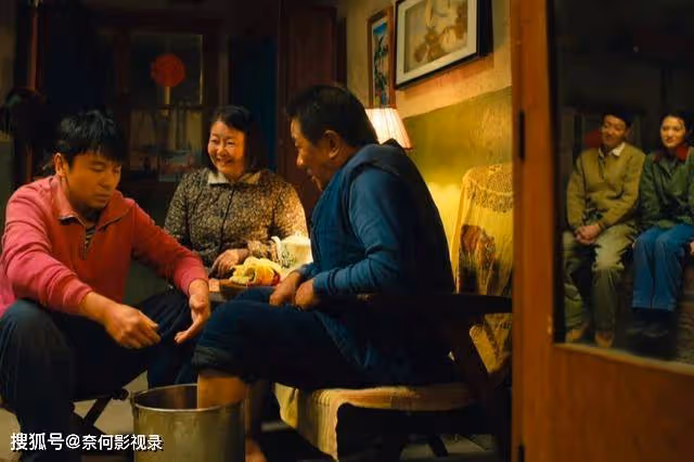 《人世間》老實人周秉昆至死不知,他能娶到鄭娟,多虧李素華生病
