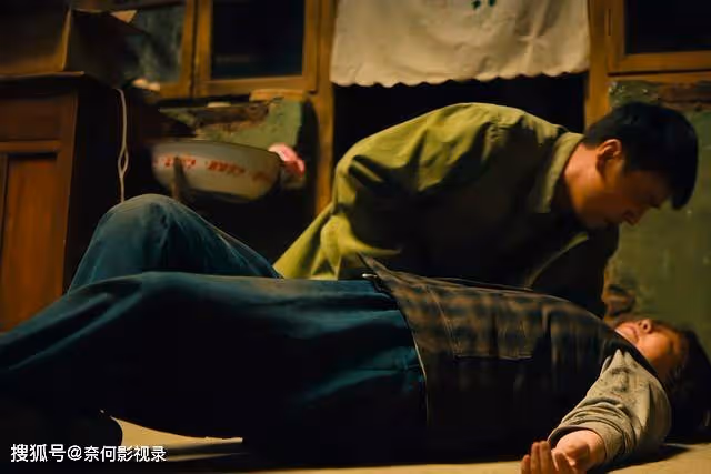 《人世間》老實人周秉昆至死不知,他能娶到鄭娟,多虧李素華生病