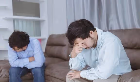 90後丁克夫妻，公婆催生無果後怒了，窩囊fei才不敢生孩子