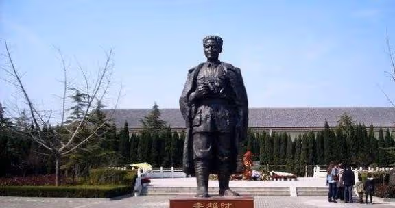 下令殺害紅14軍軍長兼政委李超時的葉楚傖,是典型的庸官結局如何