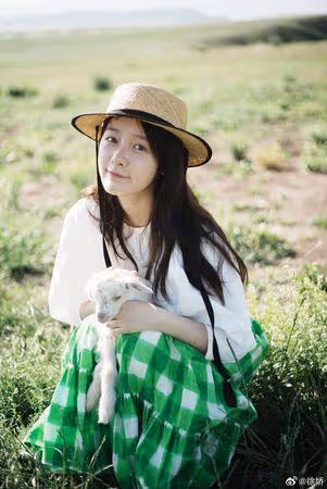導演竹內亮自爆「喜歡看女同學三角短褲」　徐嬌開炮：猥瑣戀童傾向