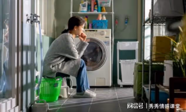 三姨借了兩次錢沒還，今年春節她又來借錢，父母的做法讓人意外