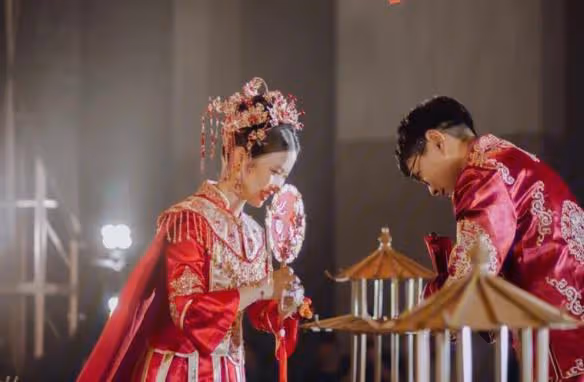 看到表嫂說舅媽給孩子喂菜髒,我才知道舅媽有多活該