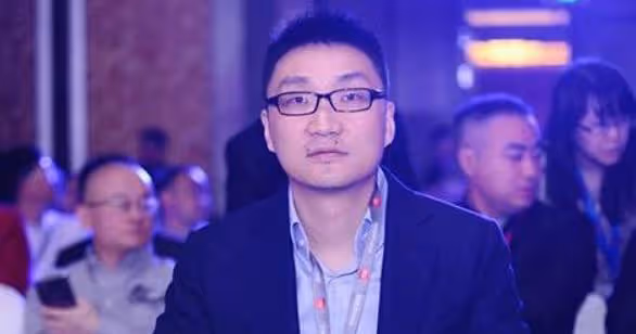拼多多創始人黃崢退出中國首富之爭，無償捐1000億跑去當科學家