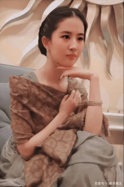 當32歲劉亦菲撞上35歲唐嫣,這簡直是我見過最慘烈的同框現場鏡頭