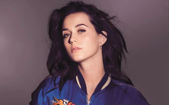 「水果姐」Katy Perry小腹微凸,懷孕傳聞再起風波!