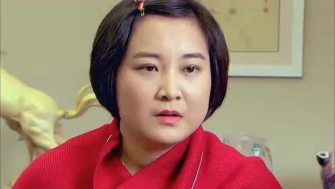 賈玲成為中國影史第4個票房百億女演員,從相聲女神轉型影壇霸主