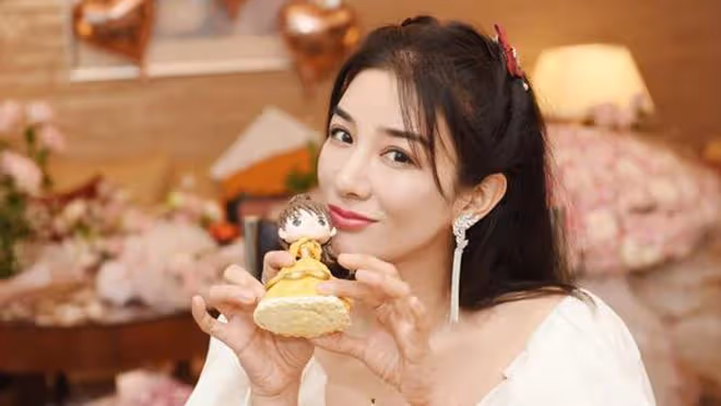 黃奕爆料明星生活真相:想美就別想吃飽!