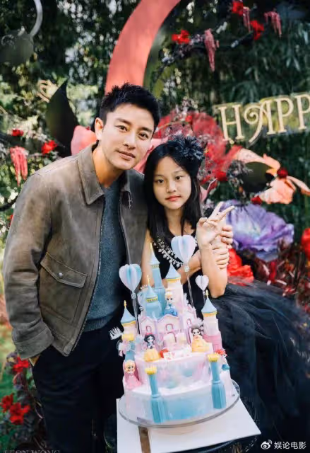 賈乃亮力挺女兒甜馨,稱女兒善良,他和李小璐都是女兒的堅強後盾