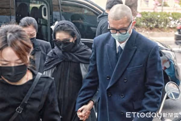 大S靈堂穿搭被熱議 張齡予認「也有經驗」:我更傾向那是意外