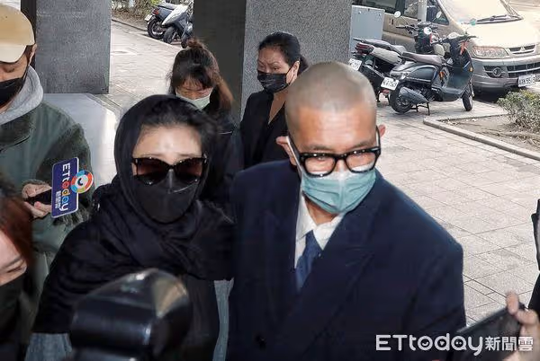 小S公公驟逝「節目暫停錄影」! 靈堂不停擦淚惹好姐妹心疼