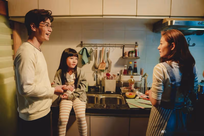 港星樊亦敏演《婚後事》出動珍藏首飾,名下多房產,戴500萬名表