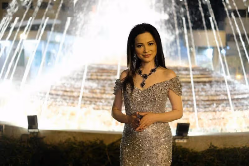 港星樊亦敏演《婚後事》出動珍藏首飾,名下多房產,戴500萬名表