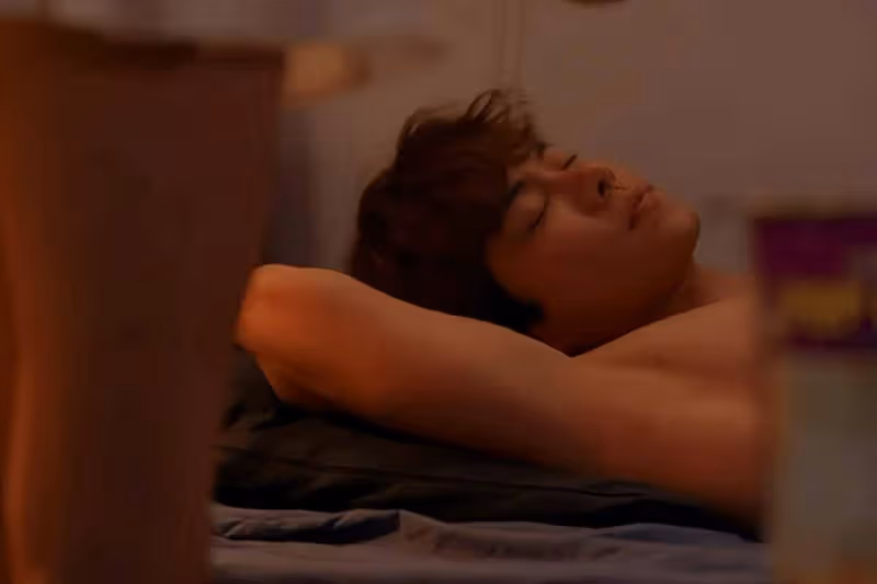 TVB男星羅天宇為新劇剃光腋毛,大秀健碩身材,與多位女神談戀愛