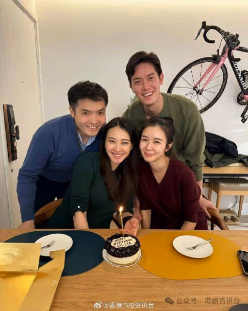 恭喜恭喜!TVB港姐冠軍與未婚夫一起派喜餅