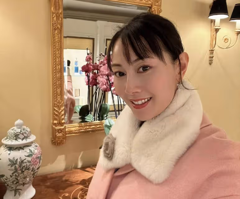 香港女星袁嘉敏被曝懷孕,上圍變豐滿孕味足,多次否認包養傳聞