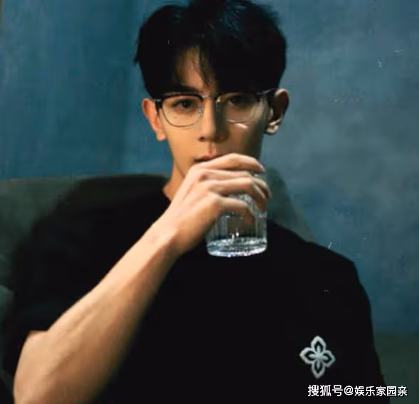 《致命遊戲》熱播,夏之光感情狀況成焦點,他與鍾麗麗到底怎麼了?