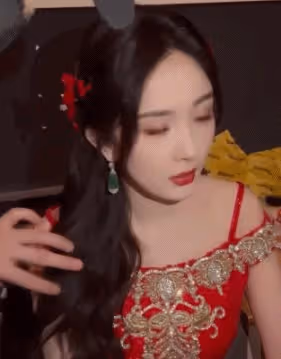 浪姐5張予曦怎麼美成這樣了？跟迪麗熱巴有的一拼