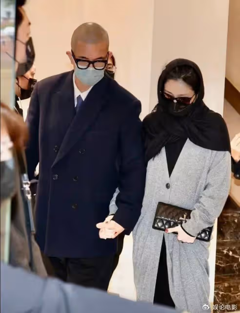 經紀人回應大S葬禮穿搭爭議，敬重逝者，疑反擊張蘭直播間表演
