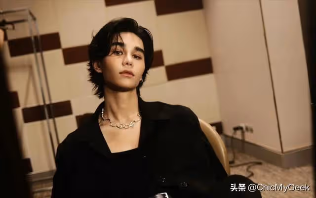 出道10年無人知,一朝下海演BL泰腐爆紅!