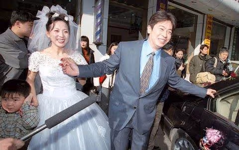 「東方神鹿」王軍霞:退役移居美國,3個孩子3個爹,現成人生贏家