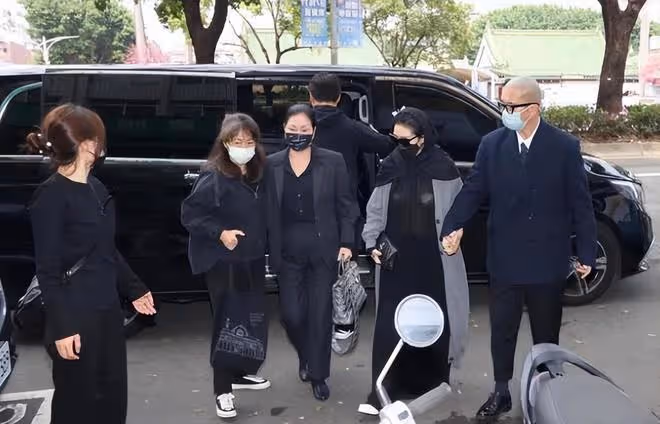 小S因公公去世將停工一周，葬禮結束後預計下周會復工