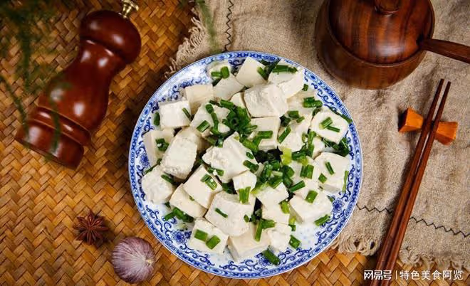 鮮香相融,小蔥拌豆腐的製作方法與口感調控
