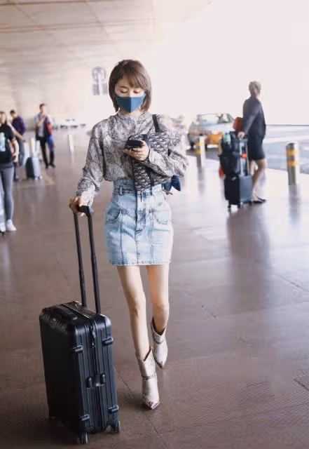 王子文簡直小個子「穿搭範本」,時髦又不費力,照著學就對了!