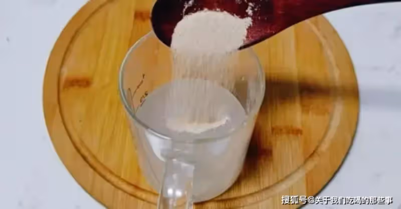 蒸饅頭，只放酵母是「外行」，多加3種食材，饅頭香軟筋道更好吃