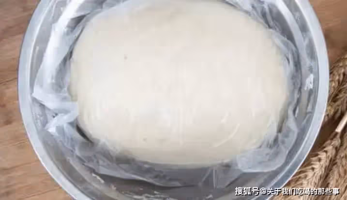 蒸饅頭，只放酵母是「外行」，多加3種食材，饅頭香軟筋道更好吃