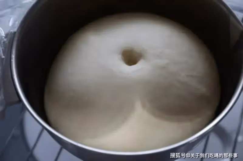 蒸饅頭，只放酵母是「外行」，多加3種食材，饅頭香軟筋道更好吃