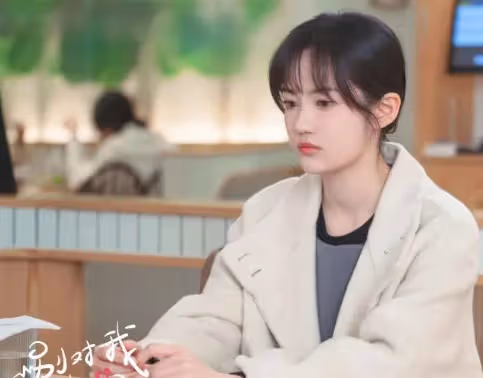 《別對我動心》火爆出圈,躲過了周也,卻被30歲女二號驚艷了!