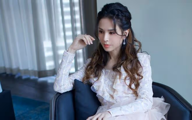李若彤神回復網友,小龍女果然懟人功力一流,網友:這才是真女神