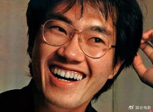 《龍珠》漫畫家鳥山明因病去世,眾多名人悼念,是成龍超級迷粉