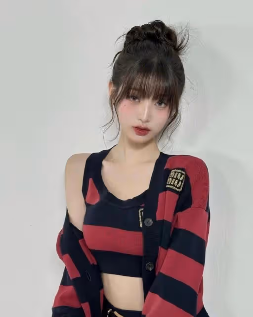 韓國知名女星，演唱會上掐自己，視頻網上熱傳，引髮網友熱議