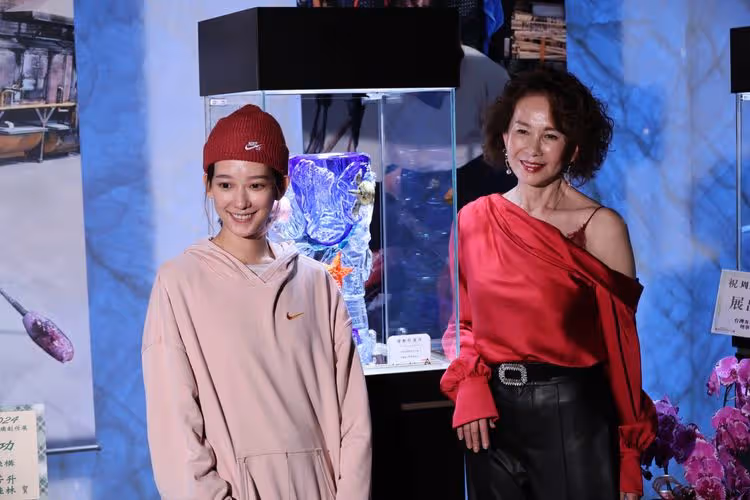 黃子佼何時復出？孟耿如首帶女兒露面鬆口了