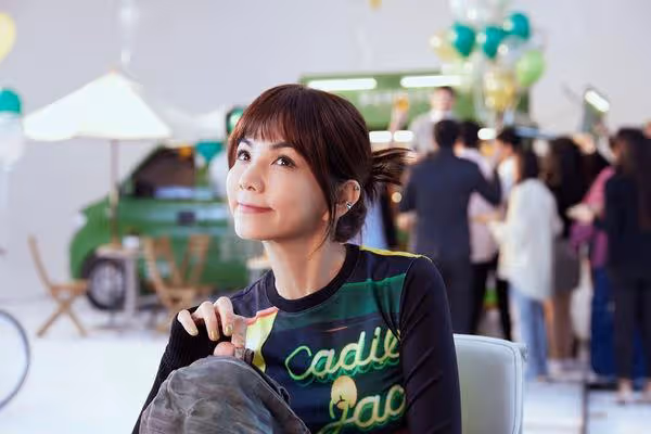 Ella無預警宣告喜訊！　揪尪孵出「愛的結晶」閃炸了